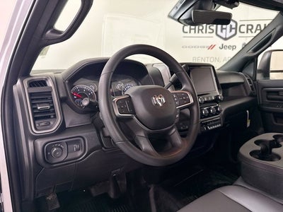 2026 RAM Ram 5500 Chassis Cab RAM 5500 TRADESMAN CHASSIS REGULAR CAB 4X4 84' CA