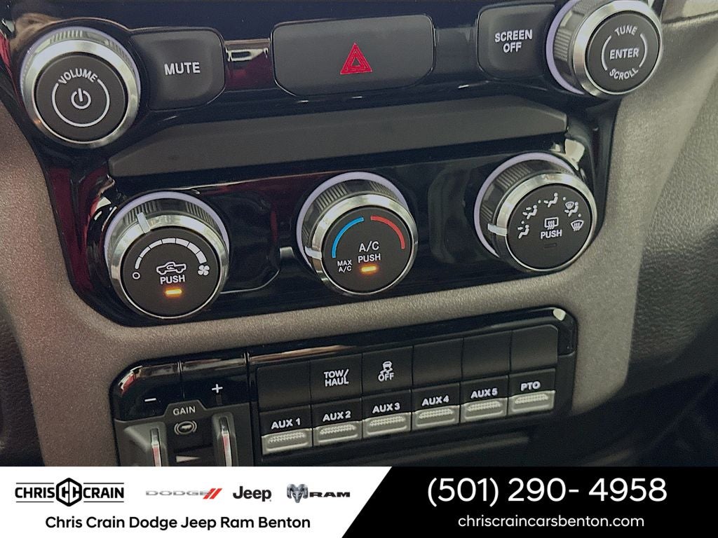 2026 RAM Ram 5500 Chassis Cab RAM 5500 TRADESMAN CHASSIS CREW CAB 4X4 84' CA