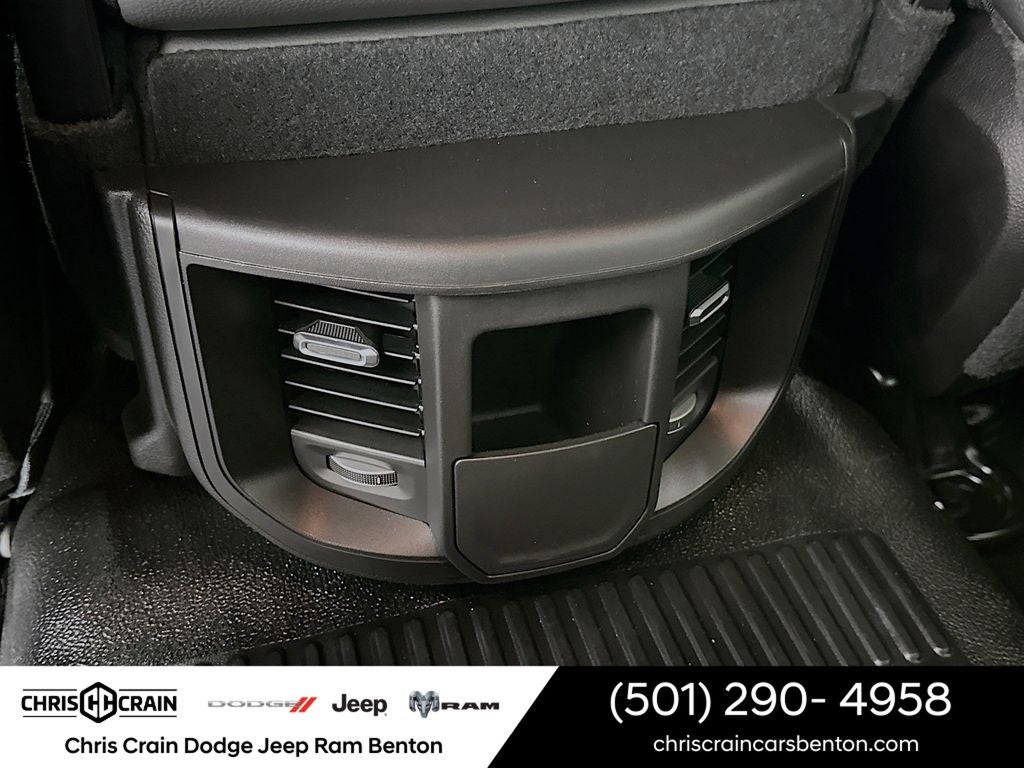2026 RAM Ram 5500 Chassis Cab RAM 5500 TRADESMAN CHASSIS CREW CAB 4X4 84' CA