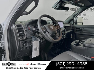 2026 RAM Ram 5500 Chassis Cab RAM 5500 TRADESMAN CHASSIS CREW CAB 4X4 84' CA