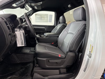 2027 RAM Ram 3500 Chassis Cab RAM 3500 TRADESMAN CHASSIS REGULAR CAB 4X4 84' CA