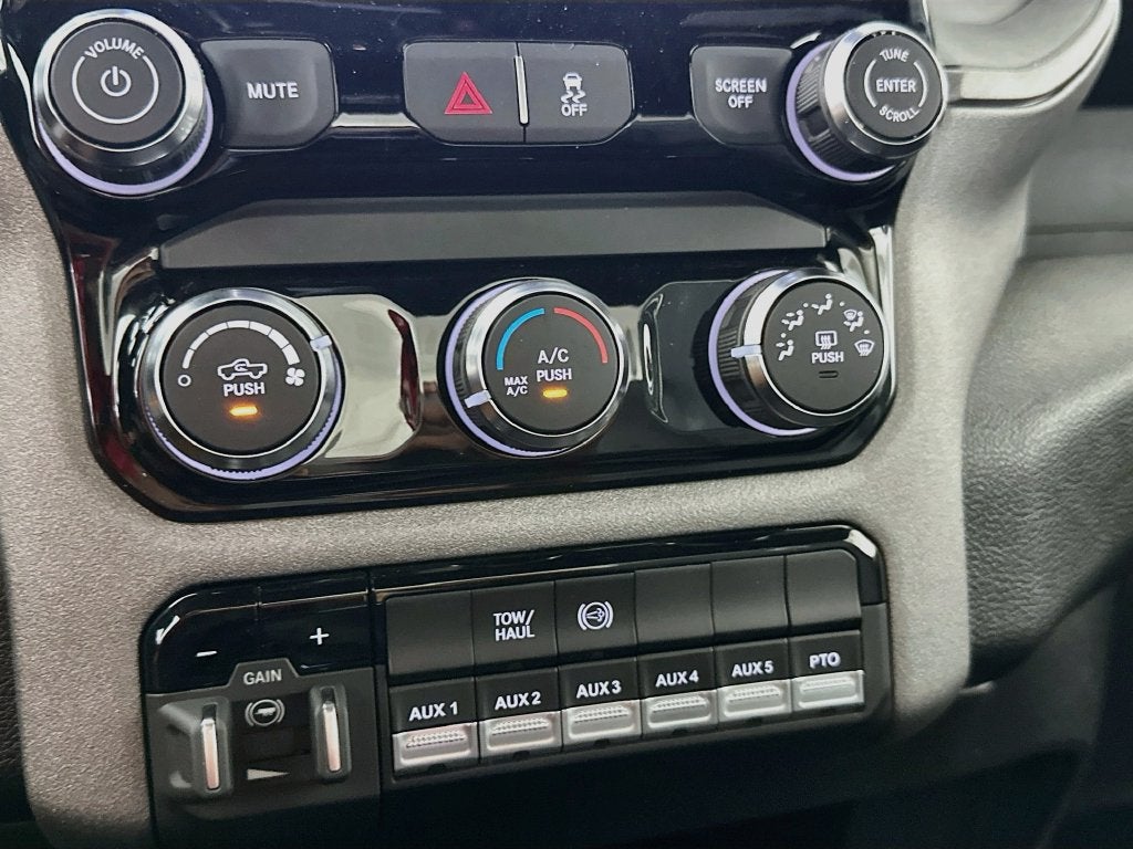2027 RAM 3500 Chassis Cab Tradesman