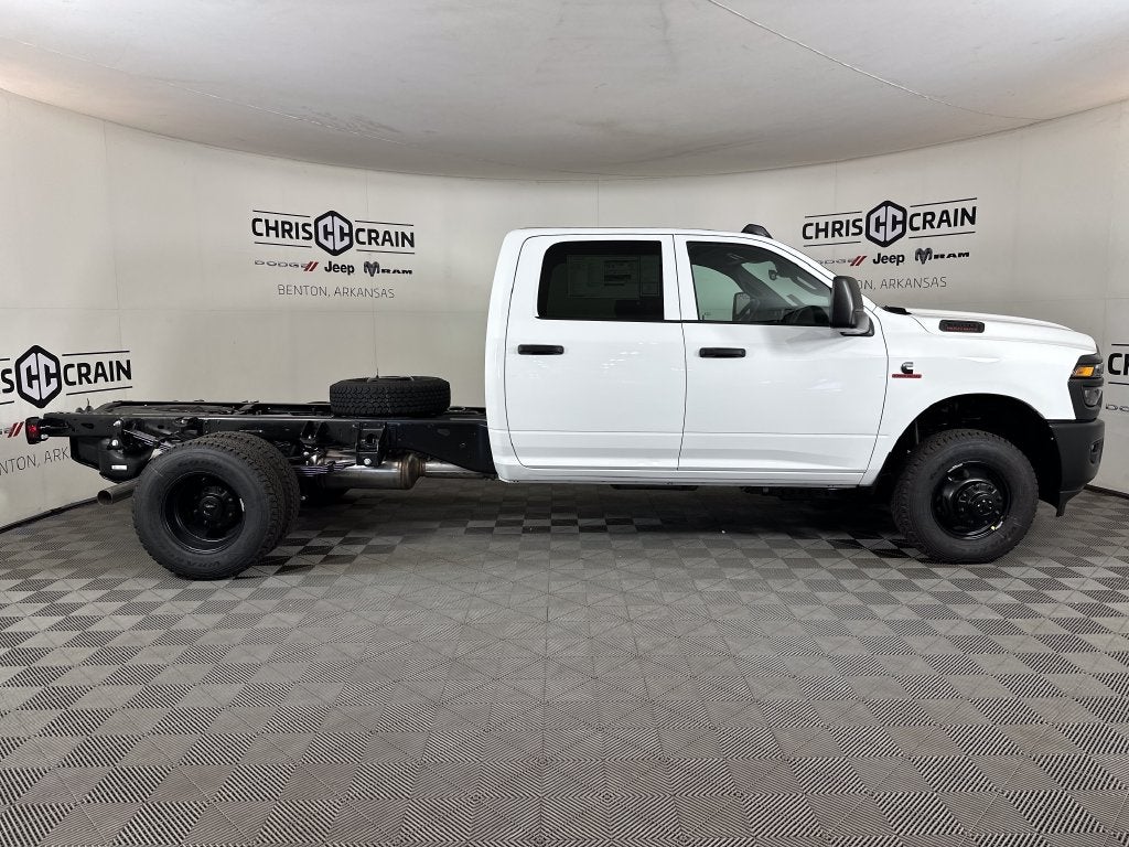 2027 RAM Ram 3500 Chassis Cab RAM 3500 TRADESMAN CREW CAB CHASSIS 4X4 60' CA