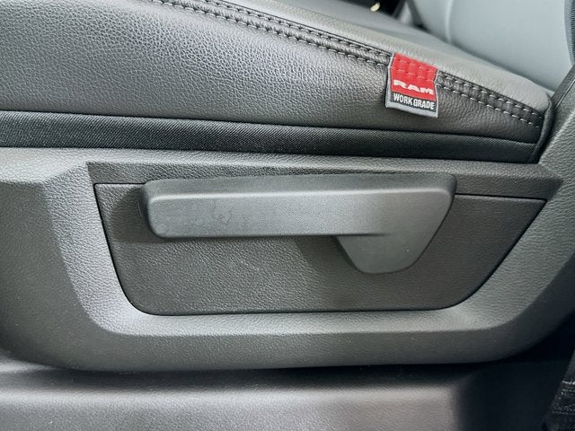 2026 RAM Ram 3500 Chassis Cab RAM 3500 TRADESMAN CREW CAB CHASSIS 4X4 60' CA