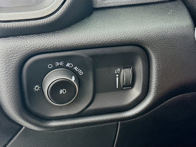 2026 RAM Ram 3500 Chassis Cab RAM 3500 TRADESMAN CREW CAB CHASSIS 4X4 60' CA