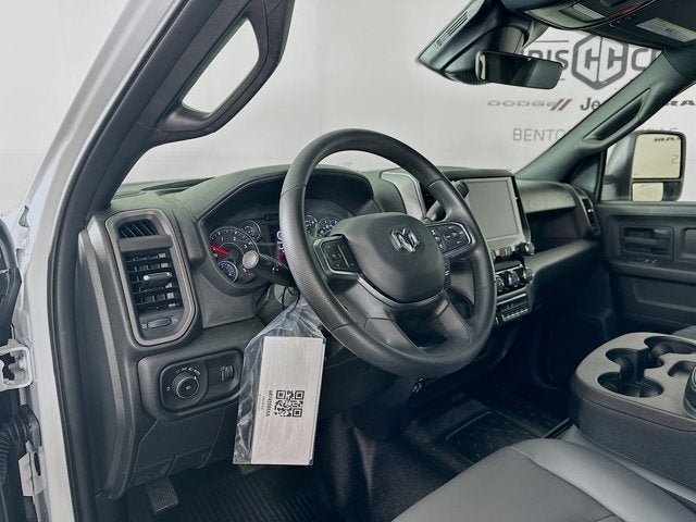 2026 RAM Ram 3500 Chassis Cab RAM 3500 TRADESMAN CREW CAB CHASSIS 4X4 60' CA