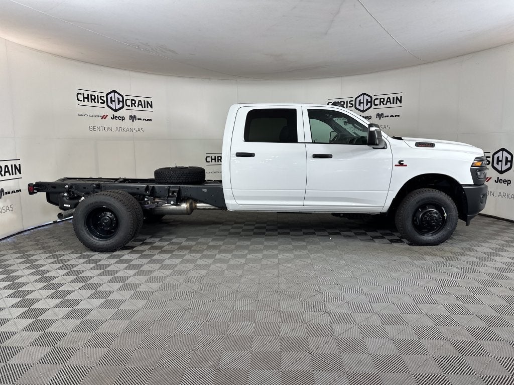 2027 RAM Ram 3500 Chassis Cab RAM 3500 TRADESMAN CREW CAB CHASSIS 4X4 60' CA