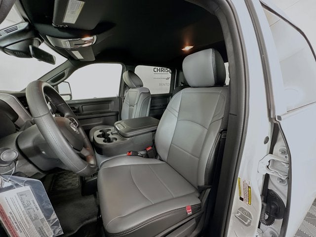 2026 RAM Ram 3500 Chassis Cab RAM 3500 TRADESMAN CREW CAB CHASSIS 4X4 60' CA