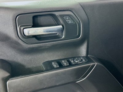 2023 Chevrolet Silverado 1500 4WD Crew Cab Standard Bed Custom