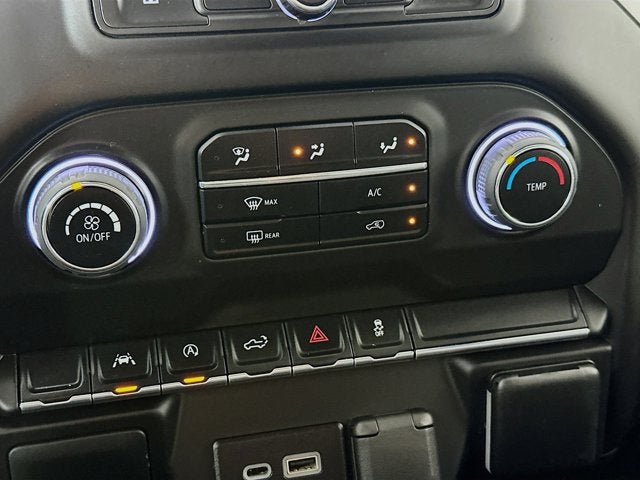 2023 Chevrolet Silverado 1500 4WD Crew Cab Standard Bed Custom