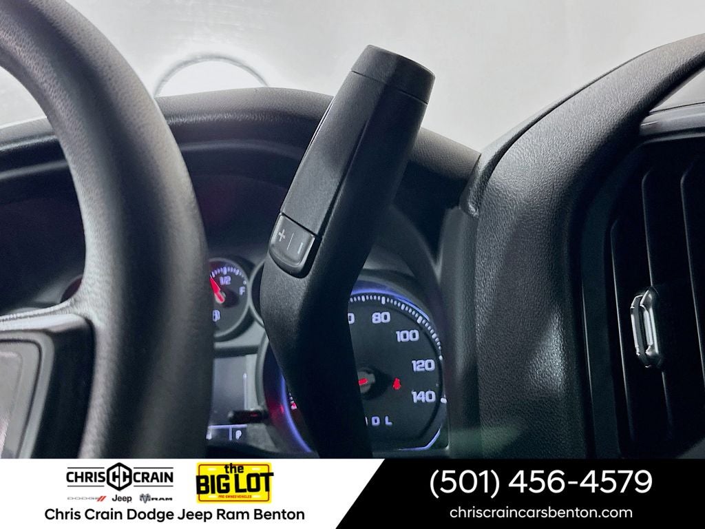 2023 Chevrolet Silverado 1500 4WD Crew Cab Standard Bed Custom