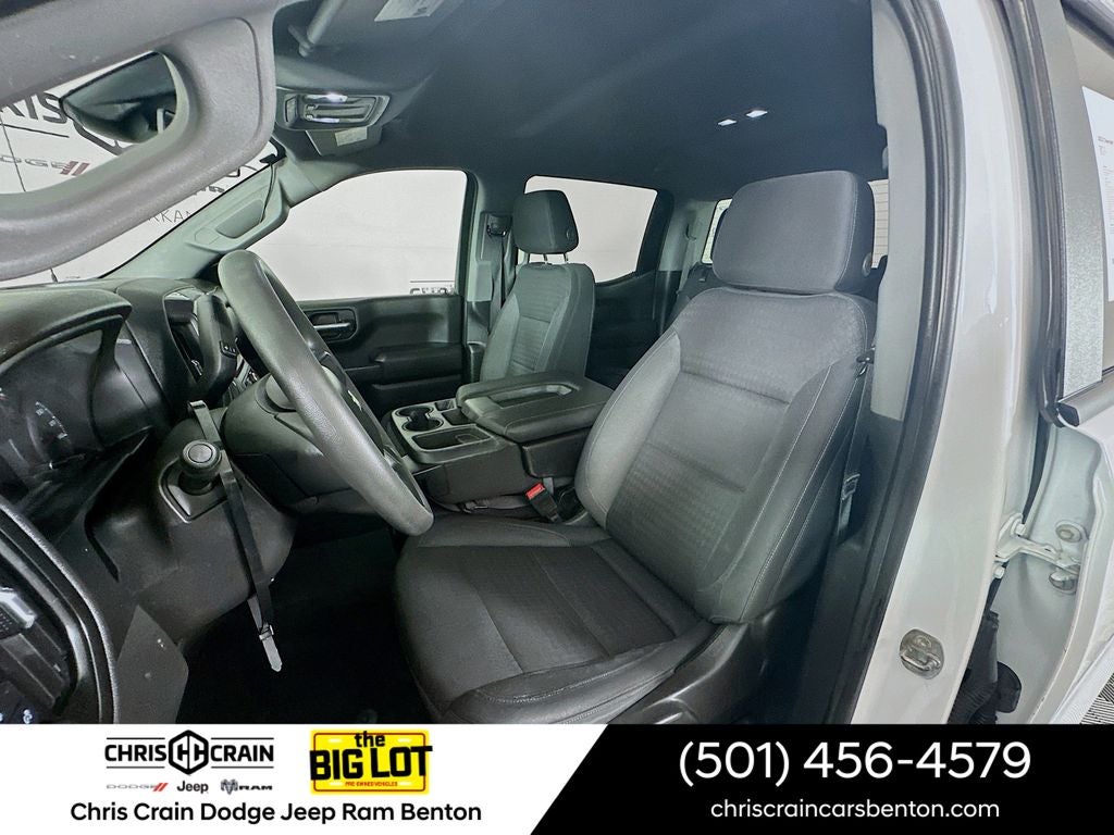 2023 Chevrolet Silverado 1500 4WD Crew Cab Standard Bed Custom