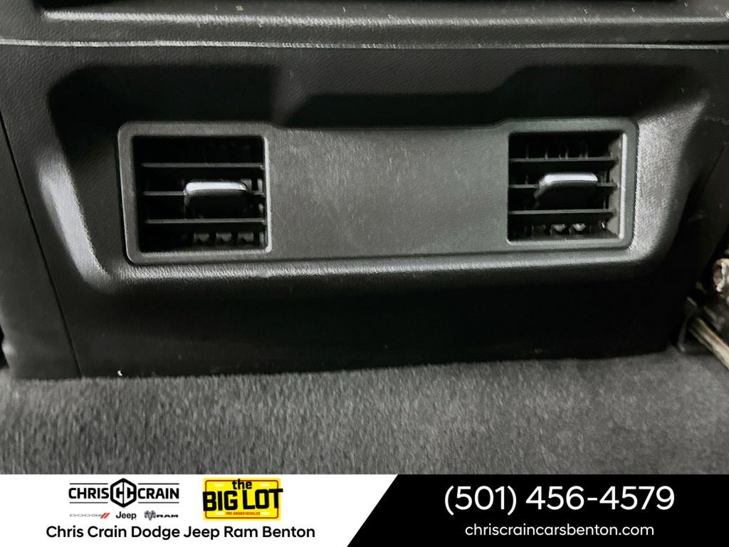 2023 Chevrolet Silverado 1500 4WD Crew Cab Standard Bed Custom