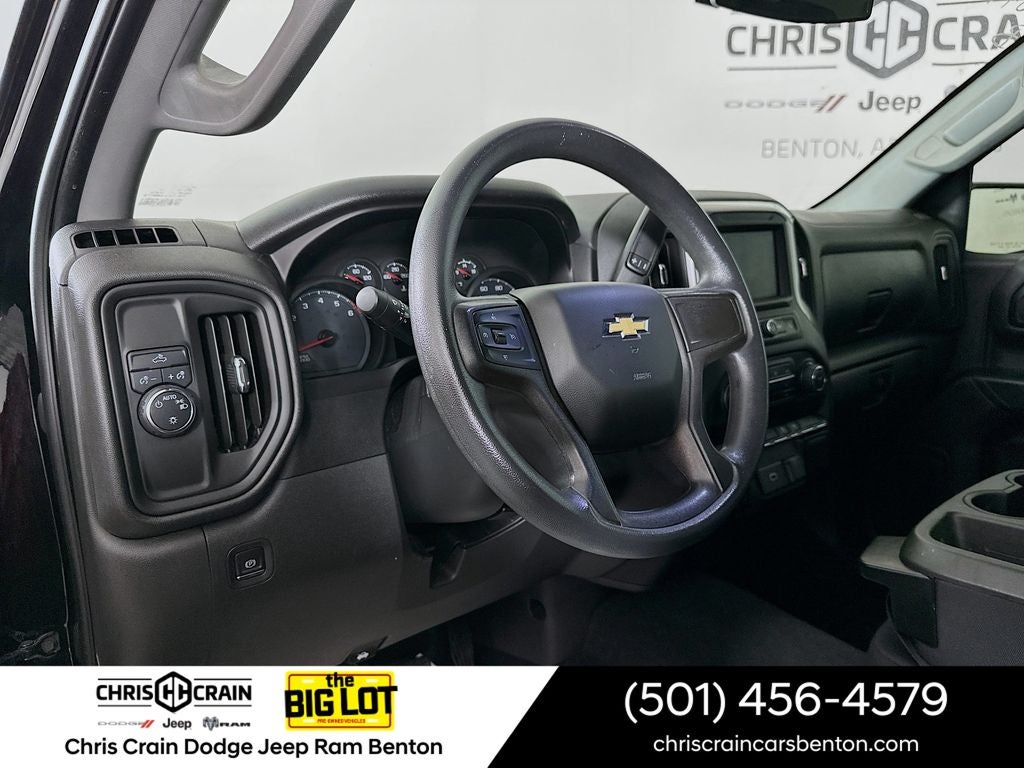 2020 Chevrolet Silverado 1500 2WD Crew Cab Short Bed Custom