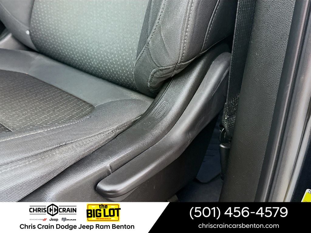 2020 Chevrolet Silverado 1500 2WD Crew Cab Short Bed Custom