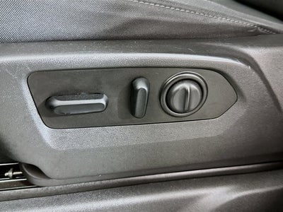 2020 Chevrolet Silverado 1500 4WD Crew Cab Short Bed LT