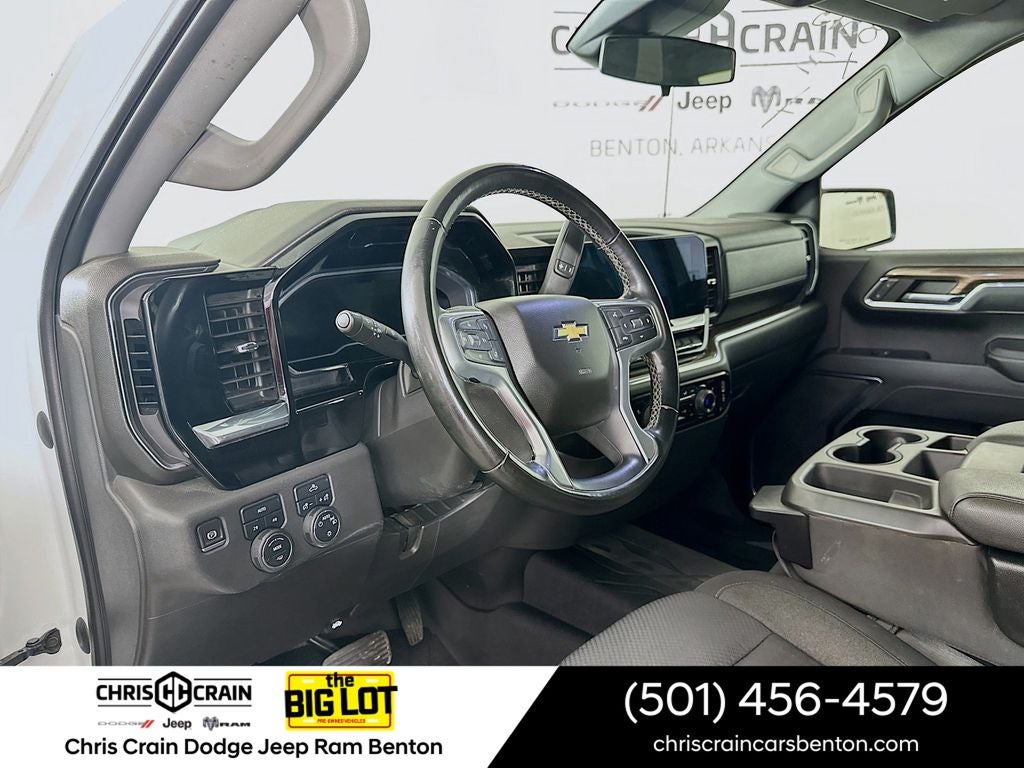 2023 Chevrolet Silverado 1500 4WD Crew Cab Standard Bed LT