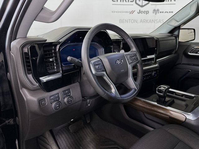 2023 Chevrolet Silverado 1500 4WD Crew Cab Short Bed LT Trail Boss