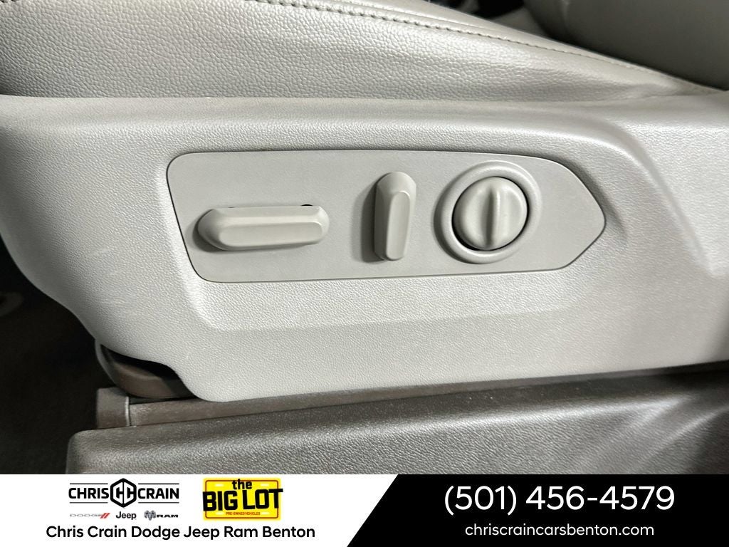 2020 Chevrolet Silverado 1500 4WD Crew Cab Short Bed LT