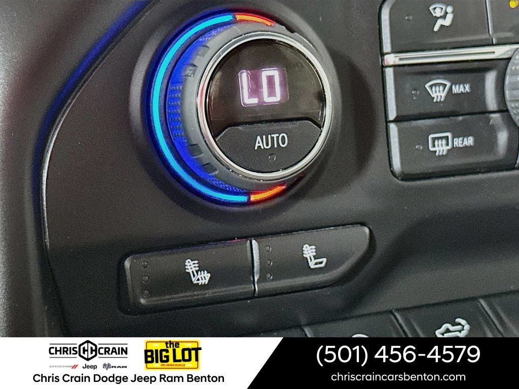 2020 Chevrolet Silverado 1500 4WD Crew Cab Short Bed LT