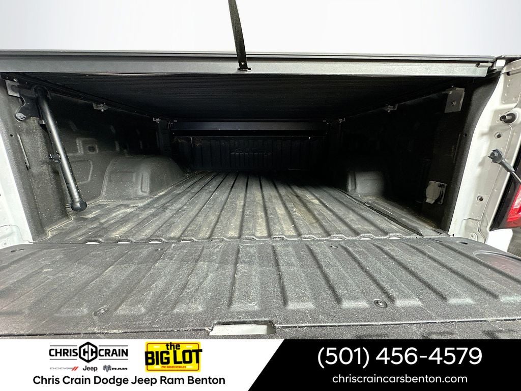 2022 GMC Sierra 1500 Limited 4WD Crew Cab Short Box AT4