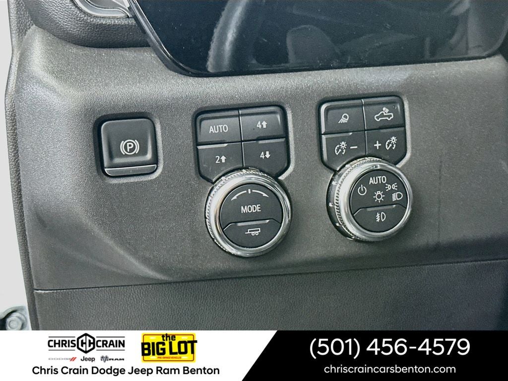 2025 GMC Sierra 1500 4WD Crew Cab Short Box SLT