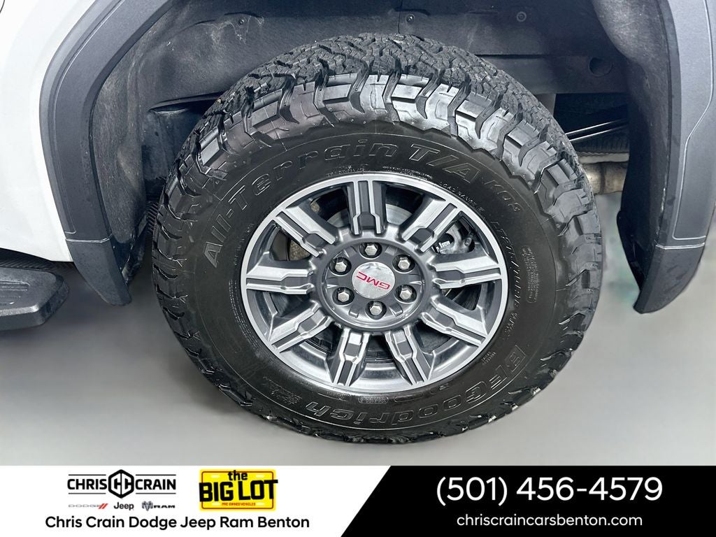 2025 GMC Sierra 1500 4WD Crew Cab Short Box SLT