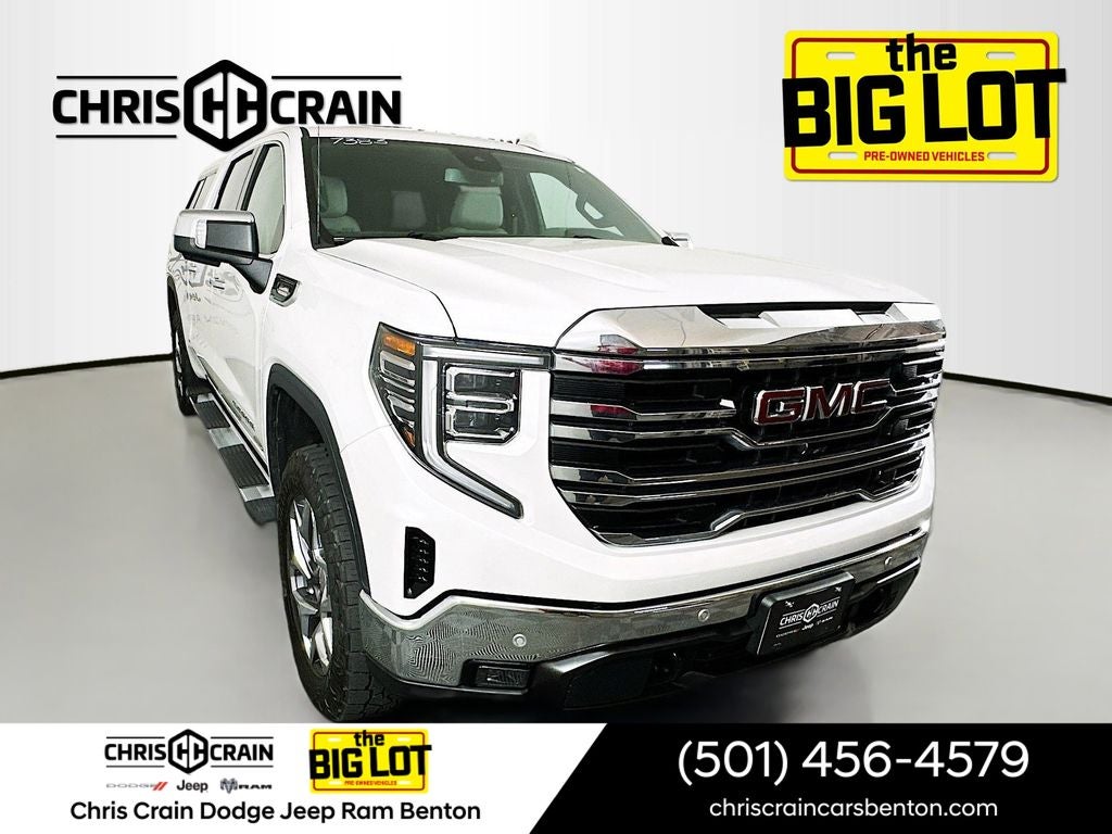 2022 GMC Sierra 4WD Crew Cab Short Box SLT's photo