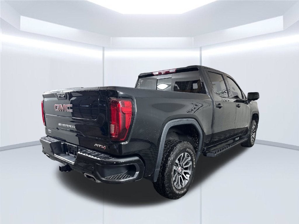2023 GMC Sierra 1500 4WD Crew Cab Short Box AT4