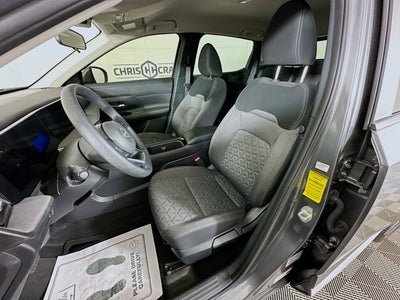 2025 Nissan Kicks SV FWD