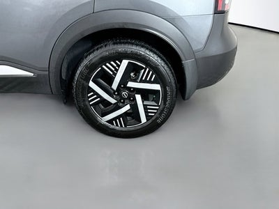 2025 Nissan Kicks SV FWD