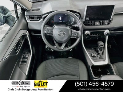 2025 Toyota RAV4 Hybrid LE