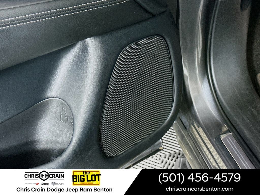 2020 Nissan Pathfinder SL 2WD