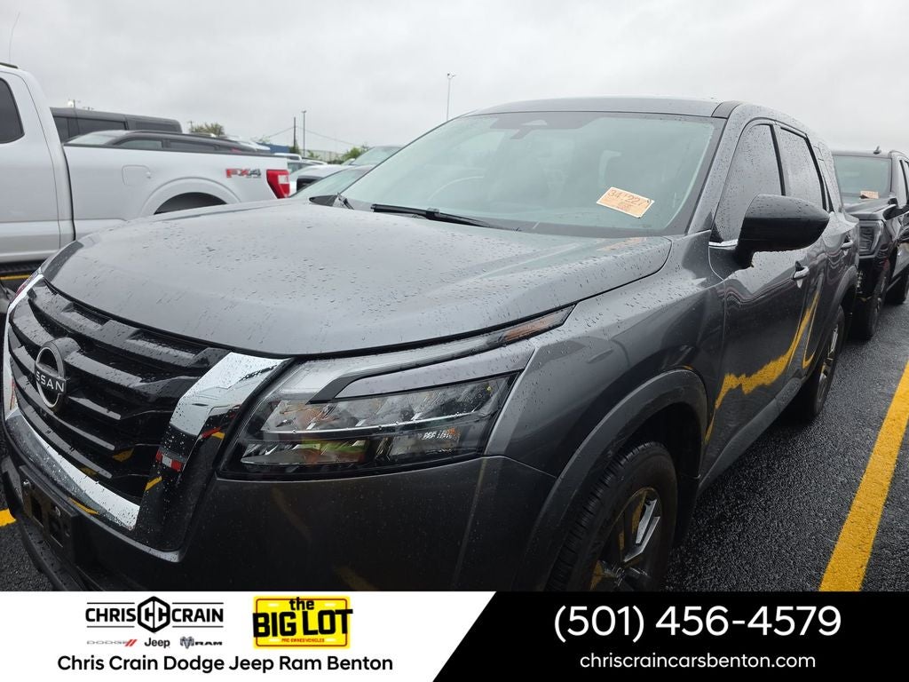 2024 Nissan Pathfinder S FWD