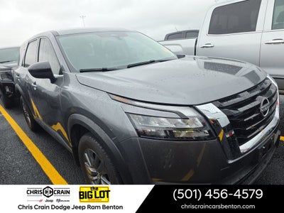 2024 Nissan Pathfinder S FWD