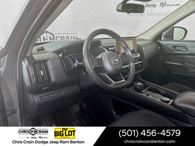 2024 Nissan Pathfinder SV 4WD