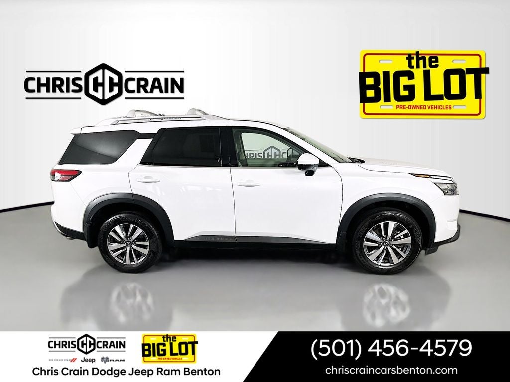 2025 Nissan Pathfinder SL 4WD