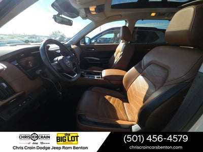 2023 Nissan Pathfinder Platinum 4WD