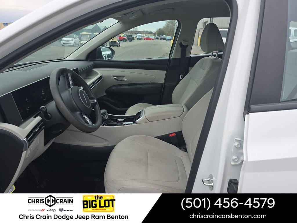 2025 Hyundai Tucson SE