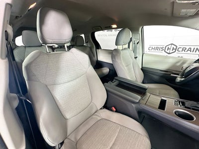 2024 Toyota Sienna LE