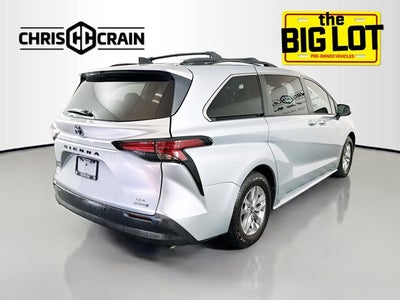 2021 Toyota Sienna XLE