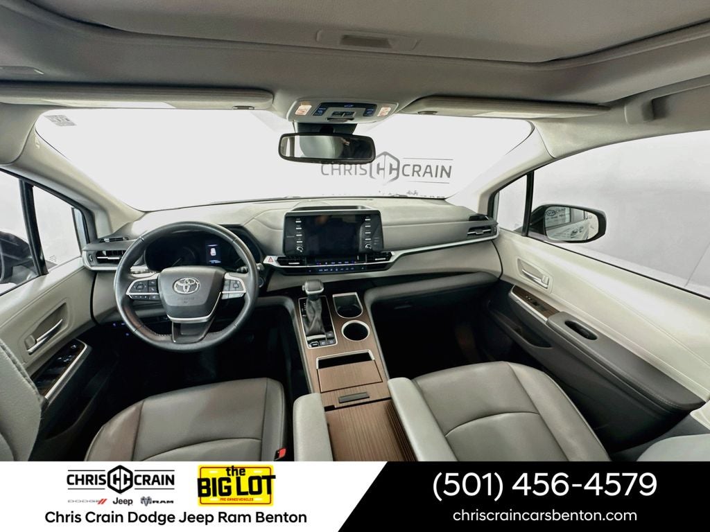 2021 Toyota Sienna XLE