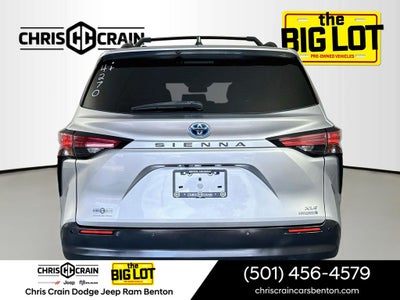 2021 Toyota Sienna XLE
