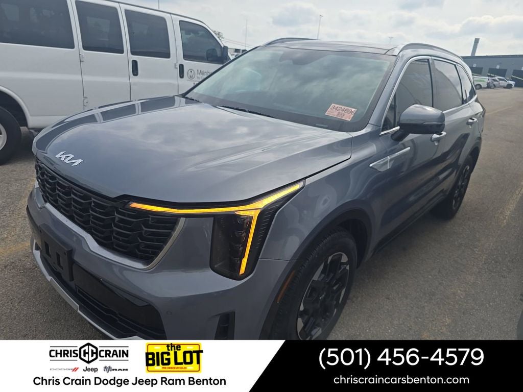 2025 Kia Sorento S AT's photo