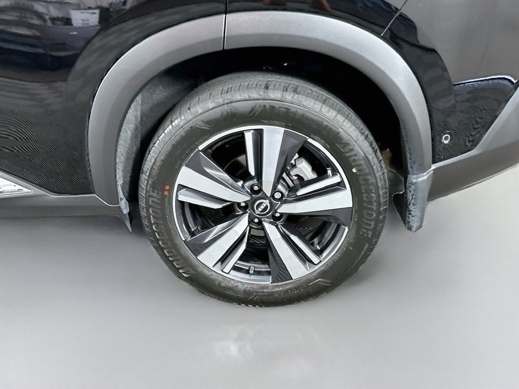 2023 Nissan Rogue Platinum FWD