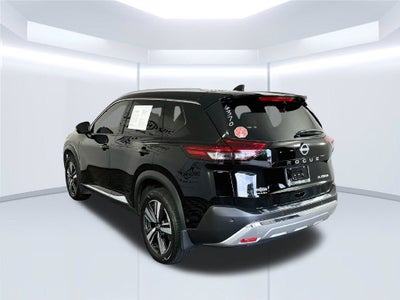 2023 Nissan Rogue Platinum FWD