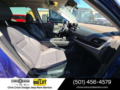 2023 Nissan Rogue Platinum FWD