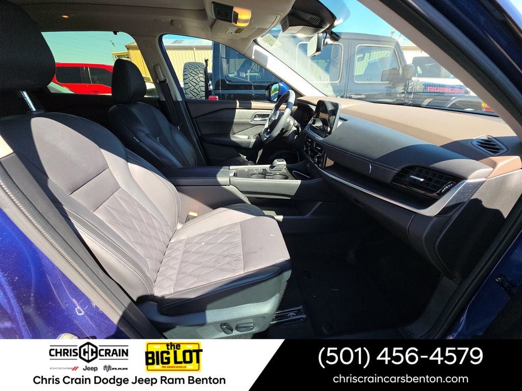 2023 Nissan Rogue Platinum FWD