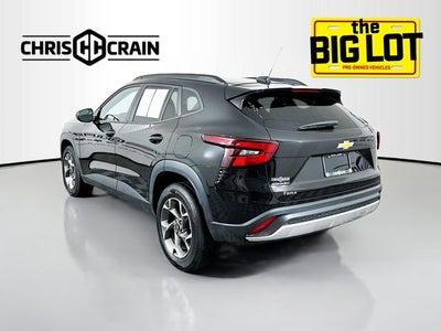 2025 Chevrolet Trax FWD LT
