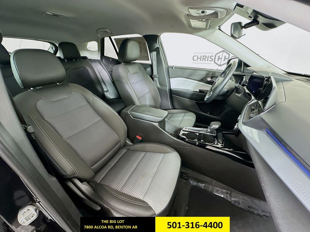 2025 Chevrolet Trax FWD LT